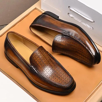 Новейшая мужская обувь для вождения из натуральной кожи 2023 года, слипоны, высококачественные Удобные мужские повседневные Мокасины из воловьей кожи, лоферы a21