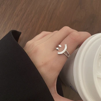 Кольца в стиле ретро Милая Личность Женщина Мужчины Смайлик Дизайн Открытого кольца Регулируемые Украшения Для пальцев Подарок